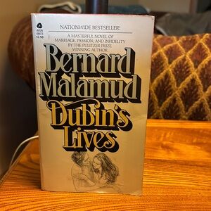 Dubin's Lives -- Bernard Malamud, Vintage Paperback 1977 Copyright